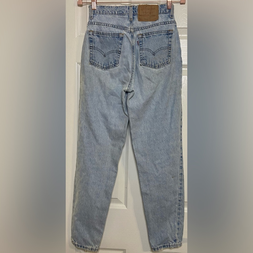 Vintage Levi's 521 Jeans, Womens Size 6S Tapered Leg, MOM Jeans, Acid Washed - Picture 7 of 7